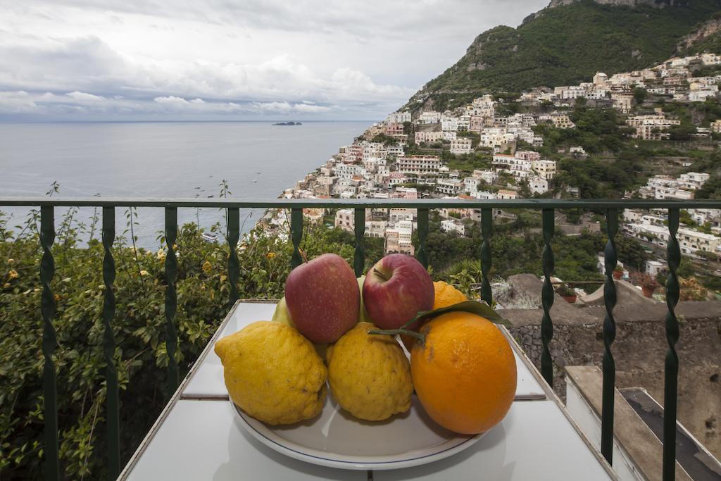 Casa Wanda Bed & Breakfast Positano Exterior photo